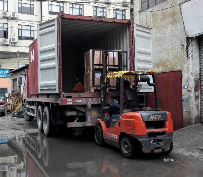 建設機械の掘削機のエンジン部分のゴム製連結のアッセンブリ160H 14